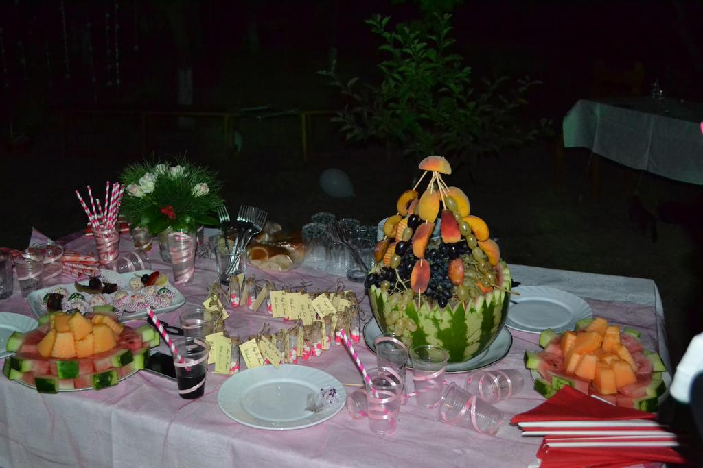 Three Jugs B&B Jrvezh Zewnętrze zdjęcie